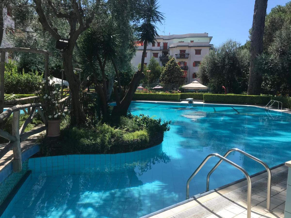 Short-Lets D33, Part Of The House Is Available For Short-Term Rentals In Sorrento Center Exterior photo