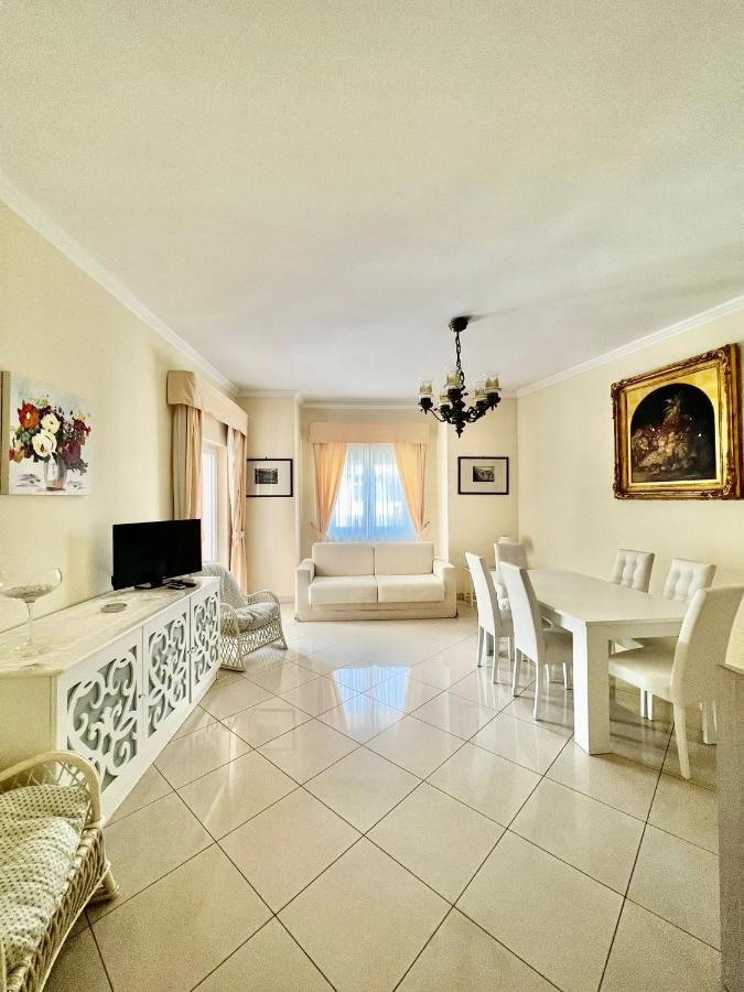 Short-Lets D33, Part Of The House Is Available For Short-Term Rentals In Sorrento Center Exterior photo